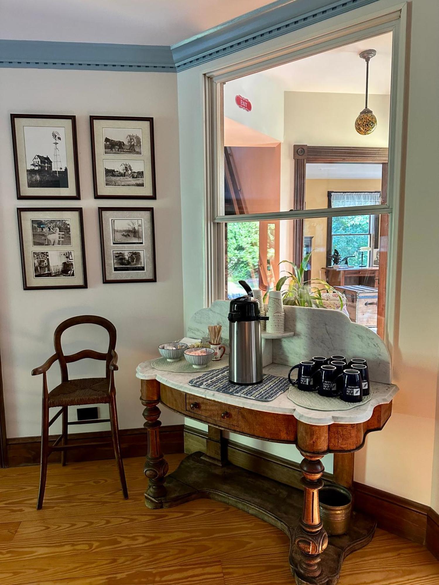 Couette-café At The Oaks 3*
