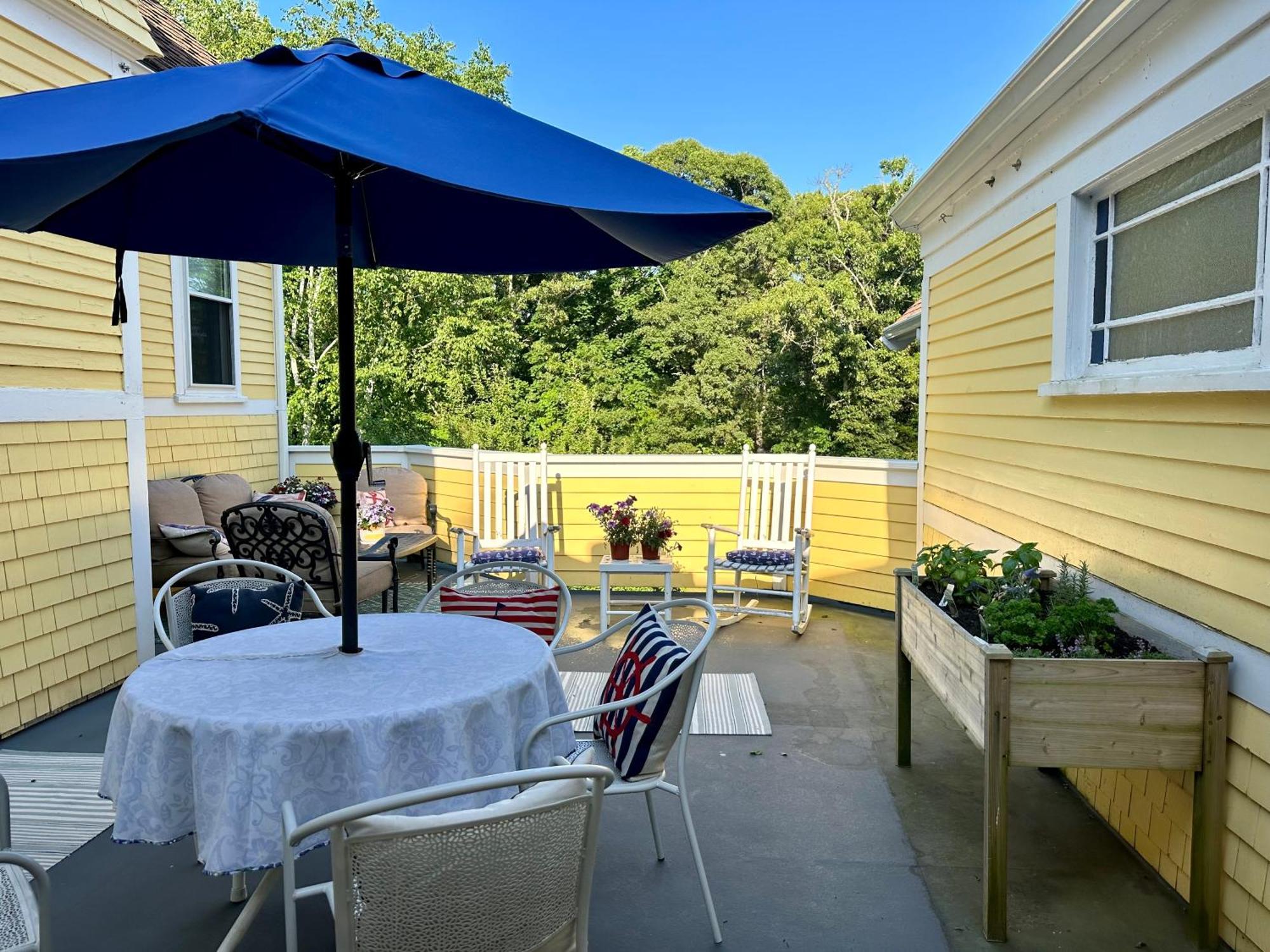 At The Oaks Couette-café Eastham